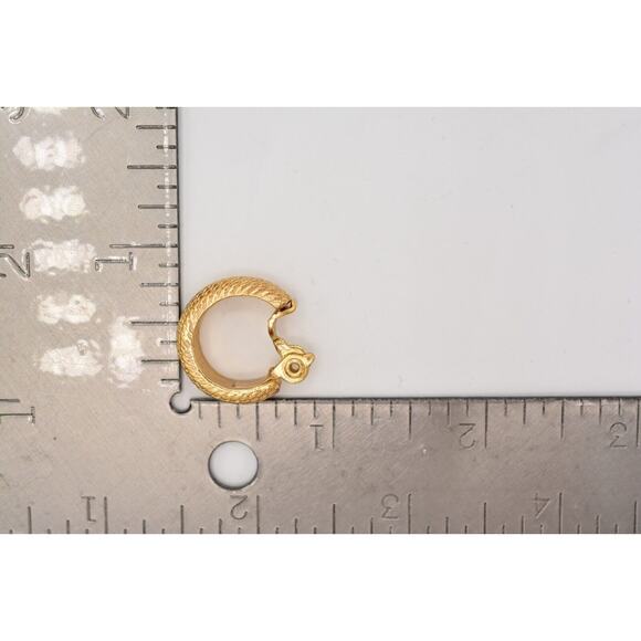 Monet Vintage Clip Earring Textured Hoops Brushed Gold Signed 1980s BinAB - Picture 12 of 12